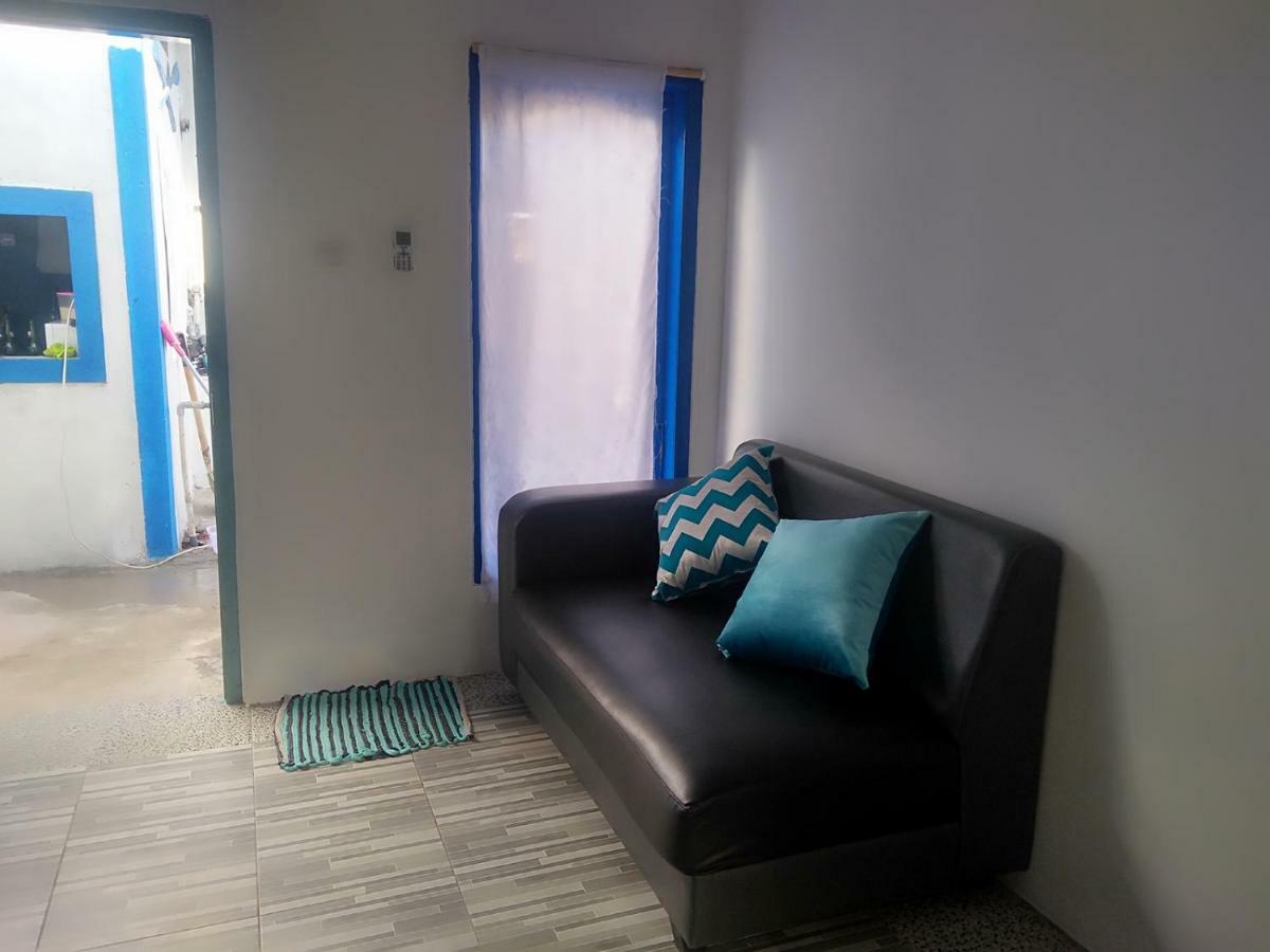 Blue Coral Homestay Karimunjawa Exterior foto